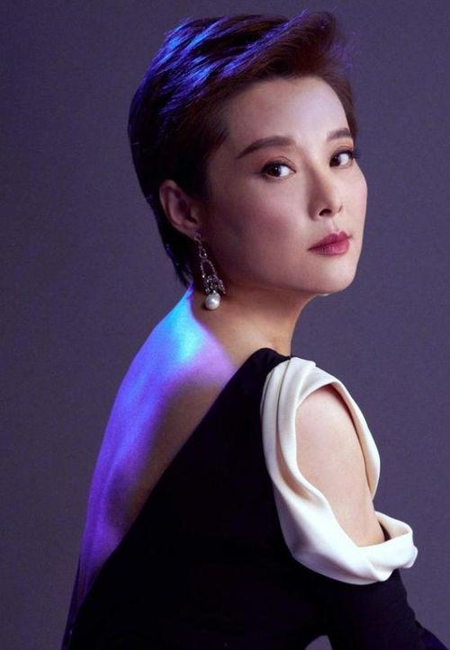 袁立最新爆料新闻,最新爆料揭露惊人内幕  第3张